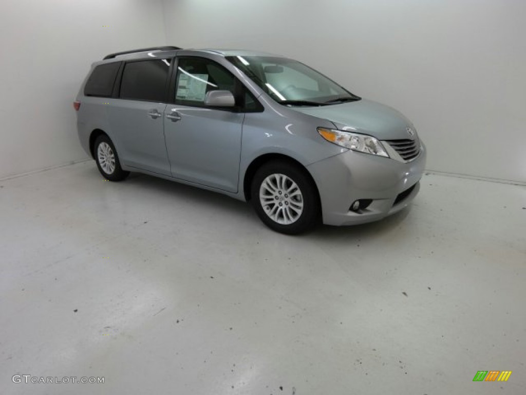 2015 Sienna XLE - Silver Sky Metallic / Ash photo #2