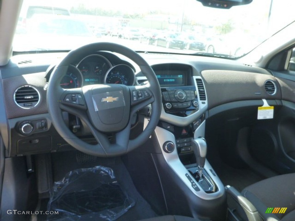 2015 Cruze LT - Black Granite Metallic / Brownstone photo #11