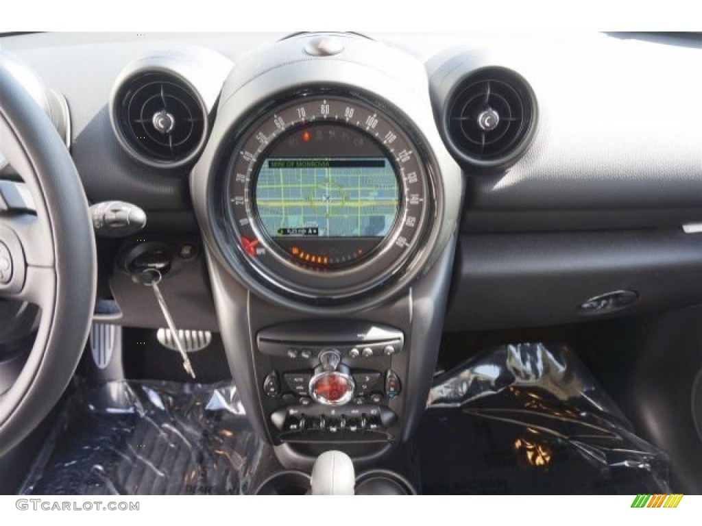 2015 Mini Countryman Cooper S Controls Photo #98496377