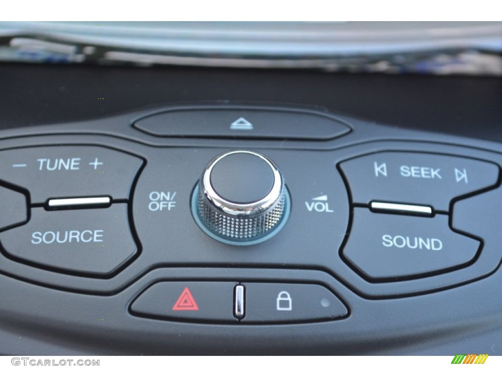 2015 Ford Escape SE Controls Photo #98496774