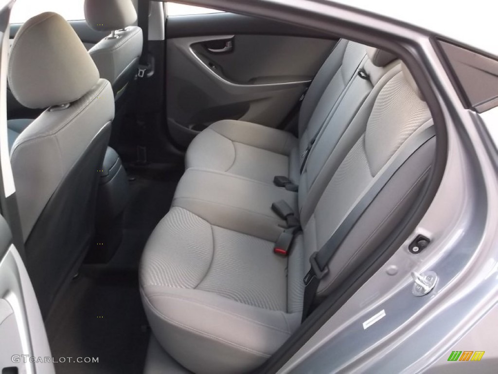 2015 Elantra SE Sedan - Titanium Gray Metallic / Gray photo #13