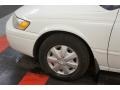 Super White - Camry LE Photo No. 63