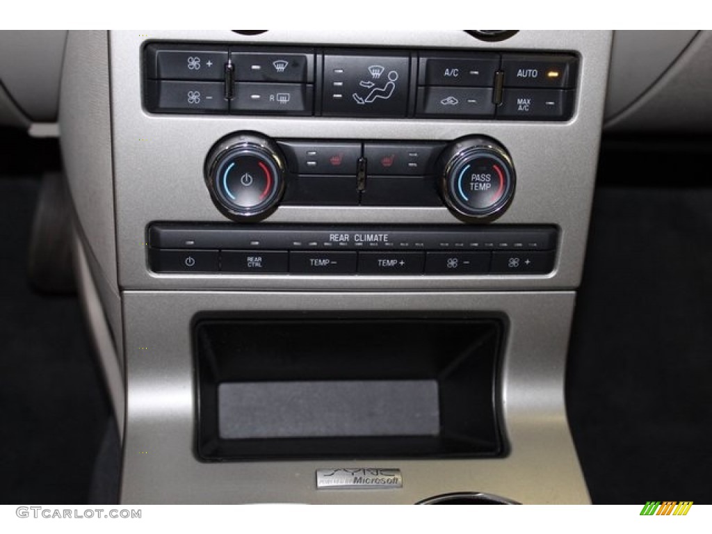 2009 Flex Limited AWD - Black / Medium Light Stone photo #49