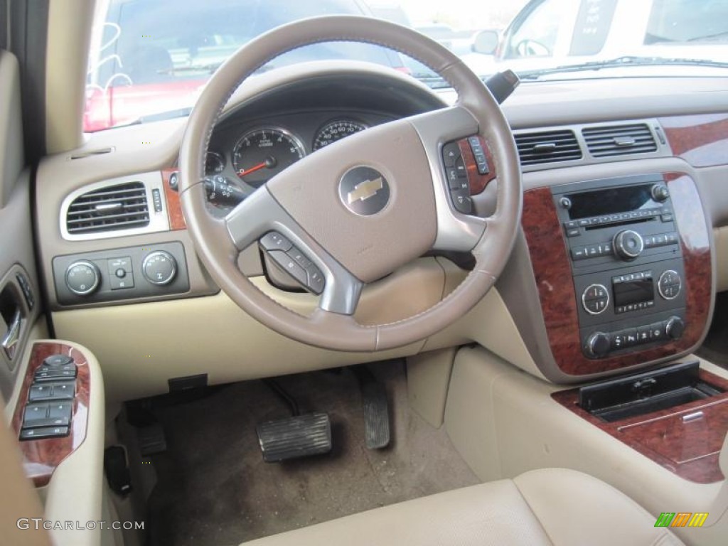 2009 Tahoe LTZ 4x4 - Gold Mist Metallic / Light Cashmere photo #10