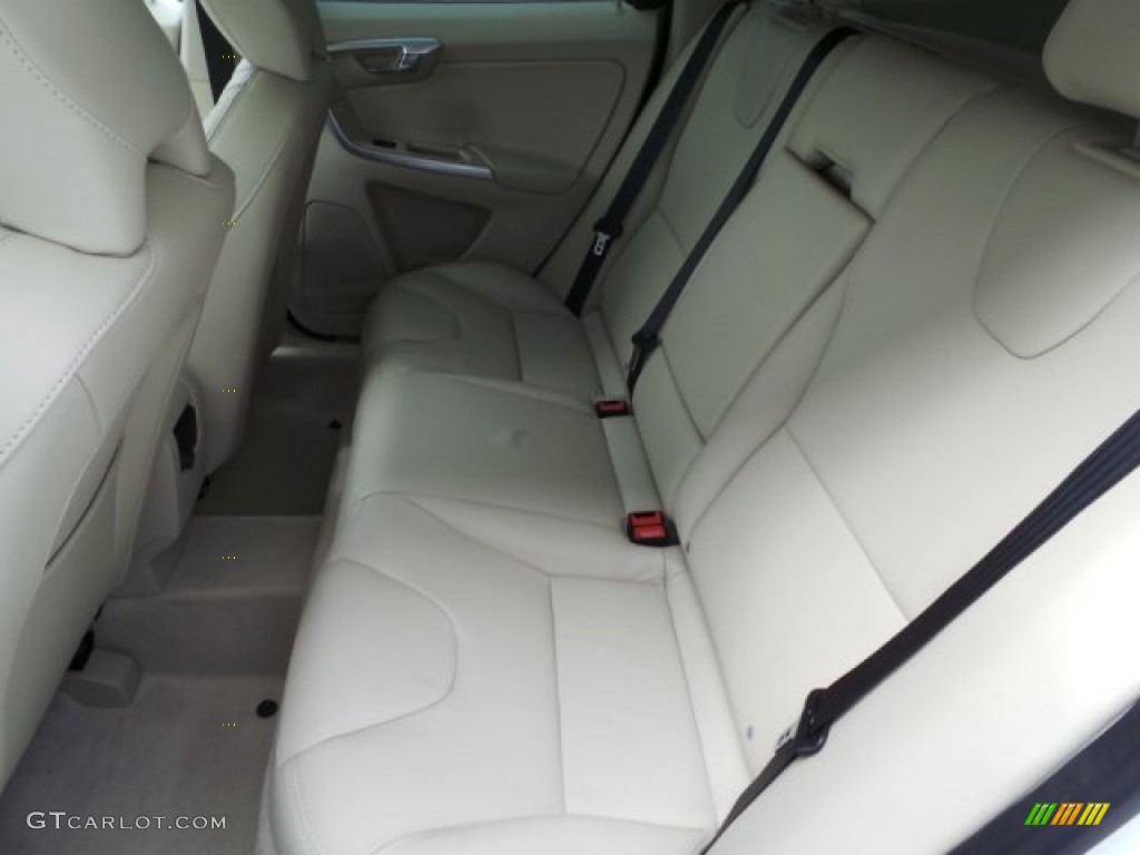 2015 Volvo XC60 T5 Drive-E Rear Seat Photo #98509259