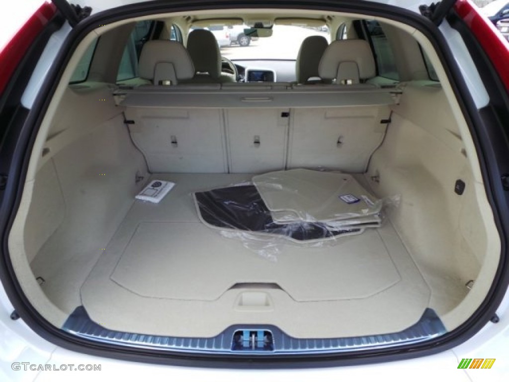2015 Volvo XC60 T5 Drive-E Trunk Photo #98509310