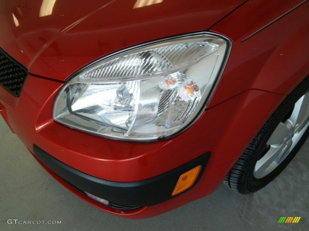 2008 Rio Rio5 SX Hatchback - Tropical Red / Gray photo #7