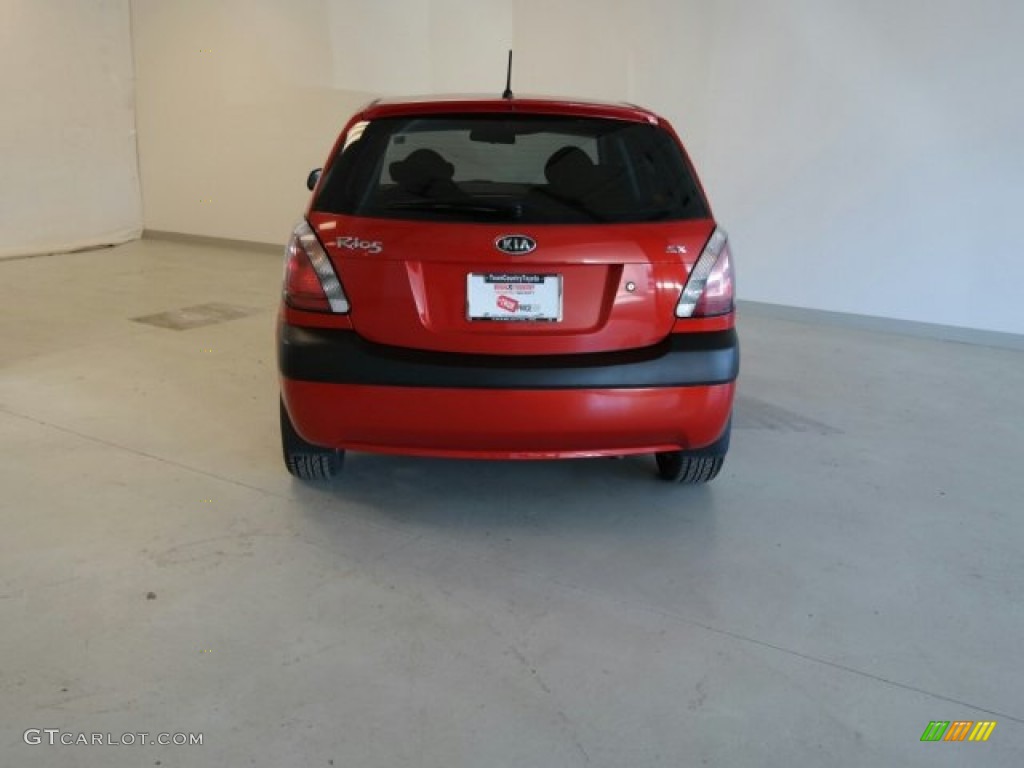 2008 Rio Rio5 SX Hatchback - Tropical Red / Gray photo #14