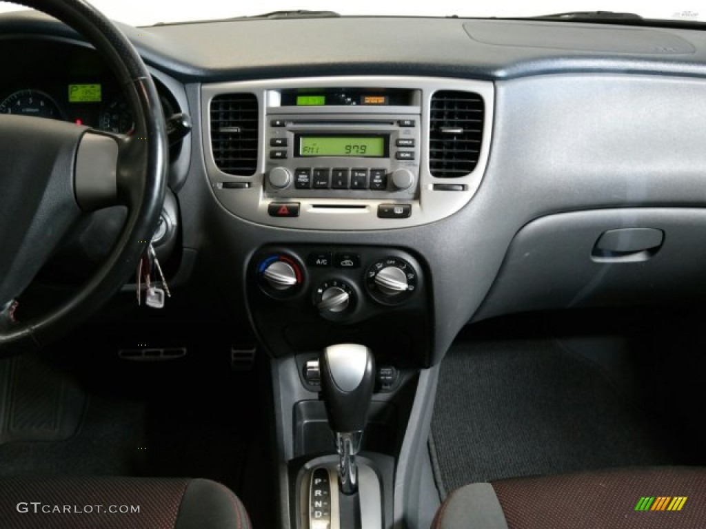 2008 Rio Rio5 SX Hatchback - Tropical Red / Gray photo #29