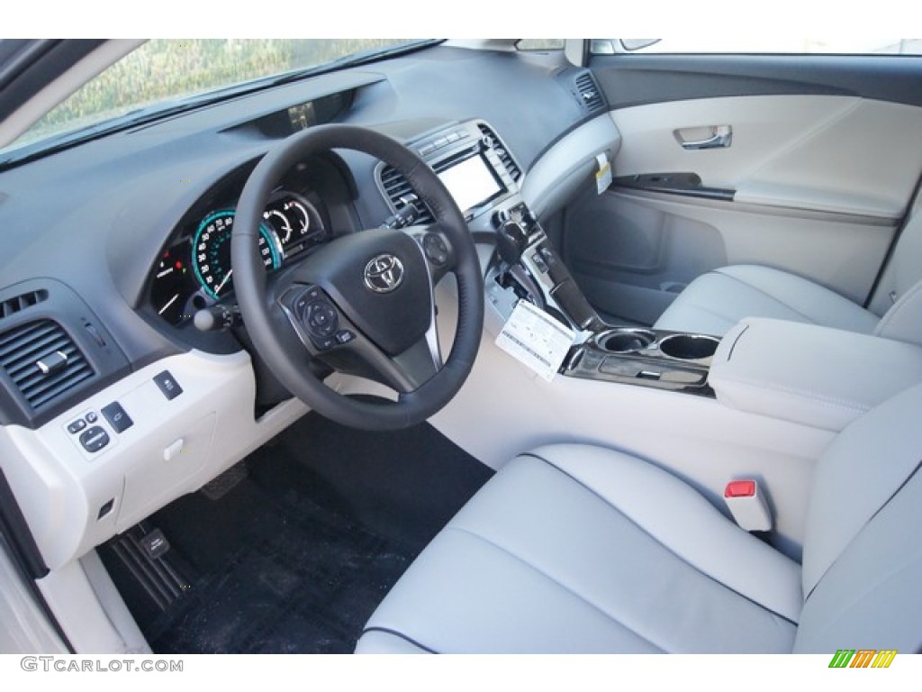 2015 Toyota Venza XLE V6 AWD Interior Color Photos