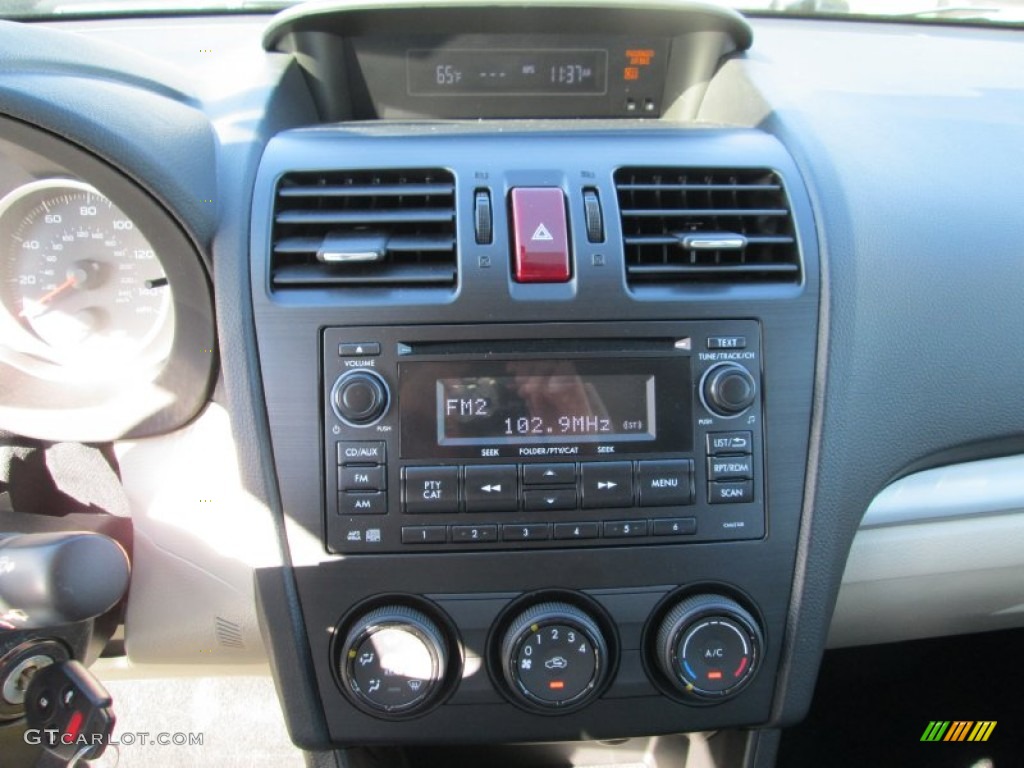 2014 XV Crosstrek 2.0i Premium - Quartz Blue Pearl / Ivory photo #25