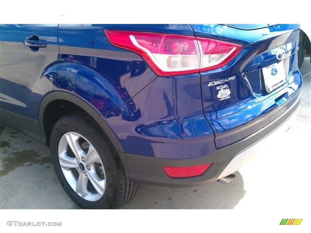 2015 Escape SE - Deep Impact Blue Metallic / Medium Light Stone photo #23