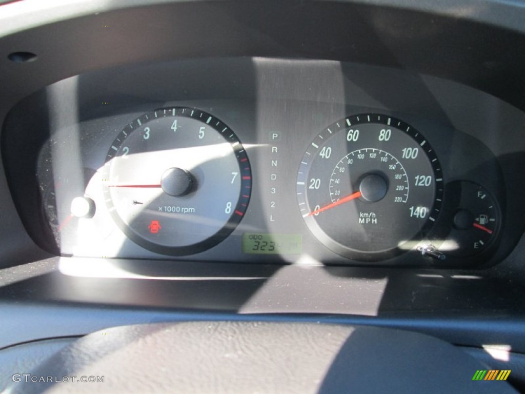 2004 Elantra GLS Sedan - Nordic White / Beige photo #27