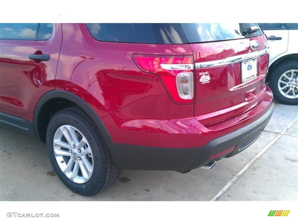 2015 Explorer FWD - Ruby Red / Medium Light Stone photo #93