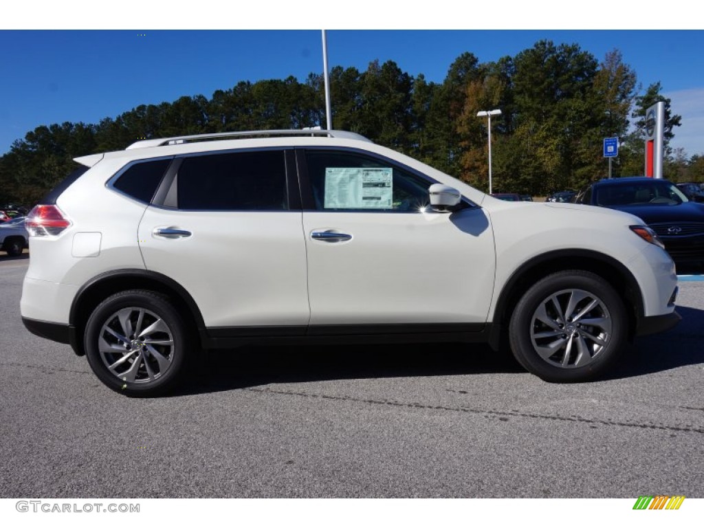 2015 Rogue SL - Pearl White / Charcoal photo #6