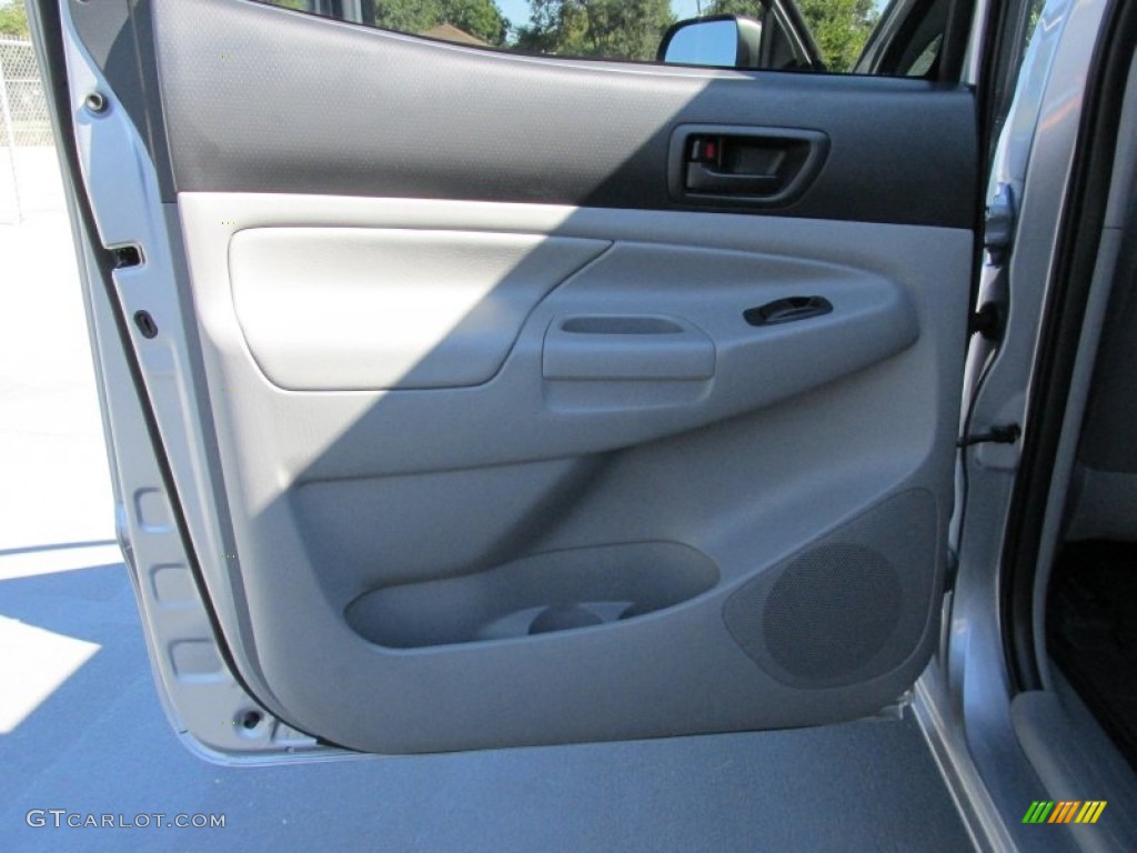 2015 Tacoma V6 Double Cab 4x4 - Silver Sky Metallic / Graphite photo #18
