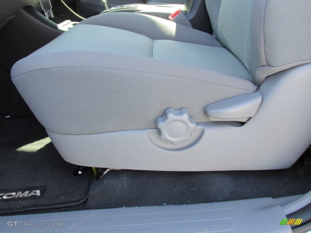 2015 Tacoma V6 Double Cab 4x4 - Silver Sky Metallic / Graphite photo #23