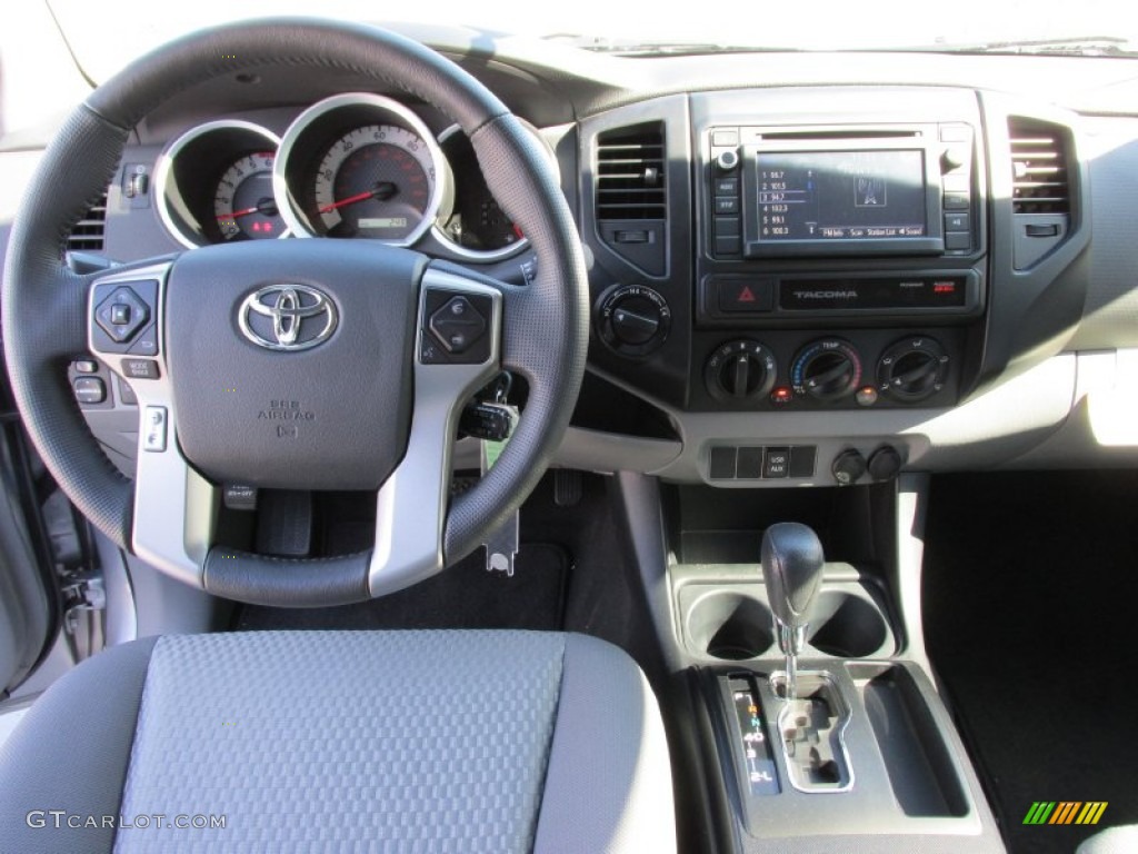 2015 Tacoma V6 Double Cab 4x4 - Silver Sky Metallic / Graphite photo #24
