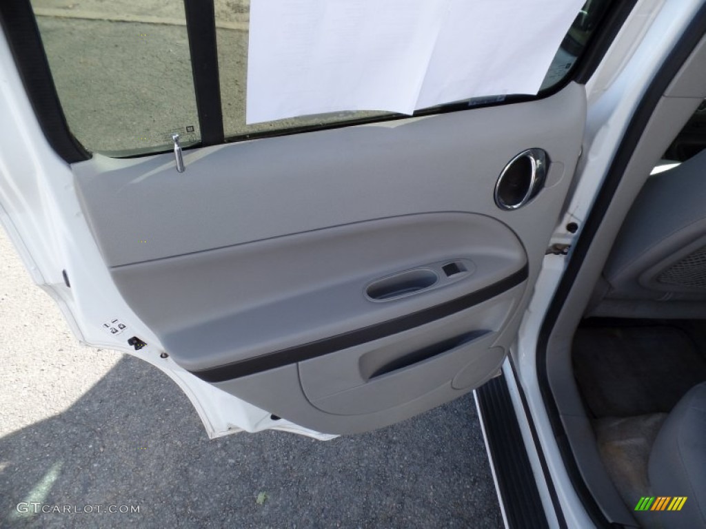 2011 HHR LS - Arctic Ice White / Gray photo #17