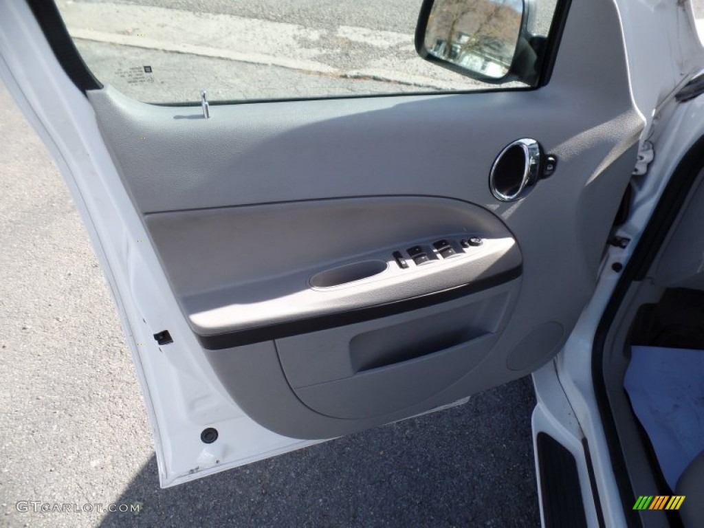 2011 HHR LS - Arctic Ice White / Gray photo #21