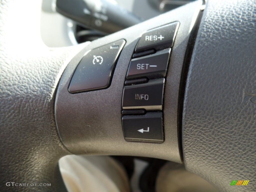 2011 HHR LS - Arctic Ice White / Gray photo #30