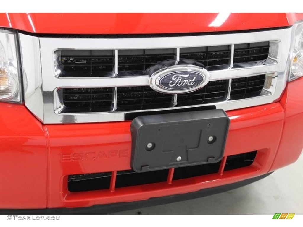 2009 Escape XLT V6 4WD - Torch Red / Stone photo #4