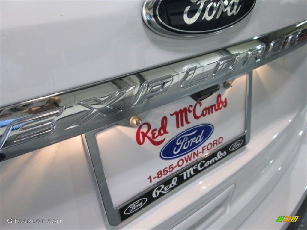 2015 Explorer XLT - Oxford White / Medium Light Stone photo #6