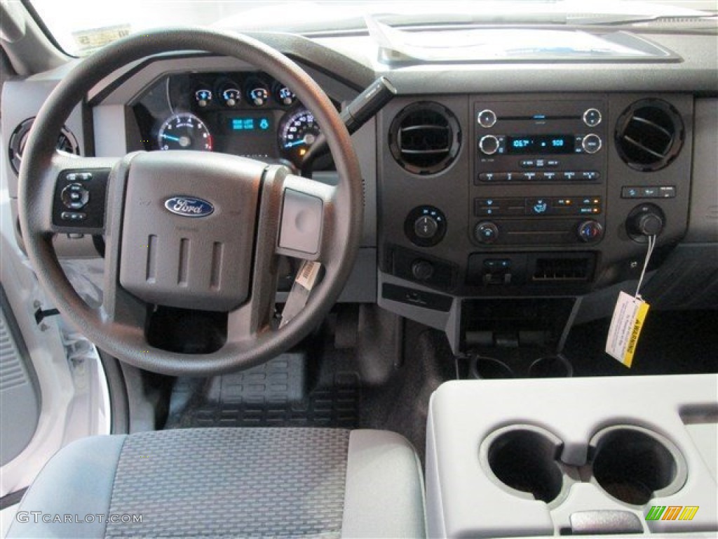 2015 F250 Super Duty XL Super Cab 4x4 - Oxford White / Steel photo #11