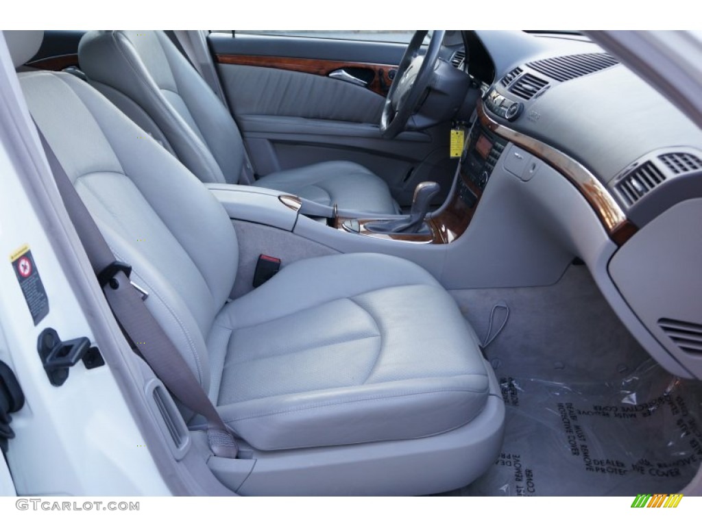 2003 Mercedes-Benz E 500 Sedan Front Seat Photo #98557331