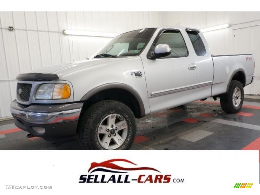 2002 F150 XLT SuperCab 4x4 - Silver Metallic / Dark Graphite photo #1