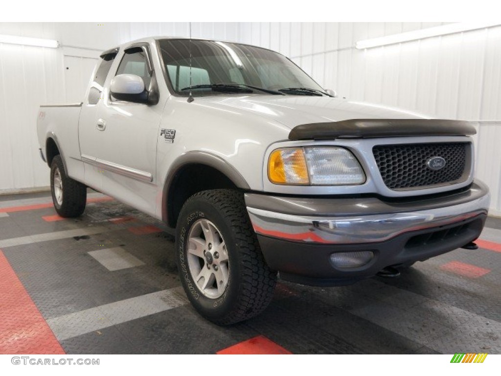 2002 F150 XLT SuperCab 4x4 - Silver Metallic / Dark Graphite photo #5