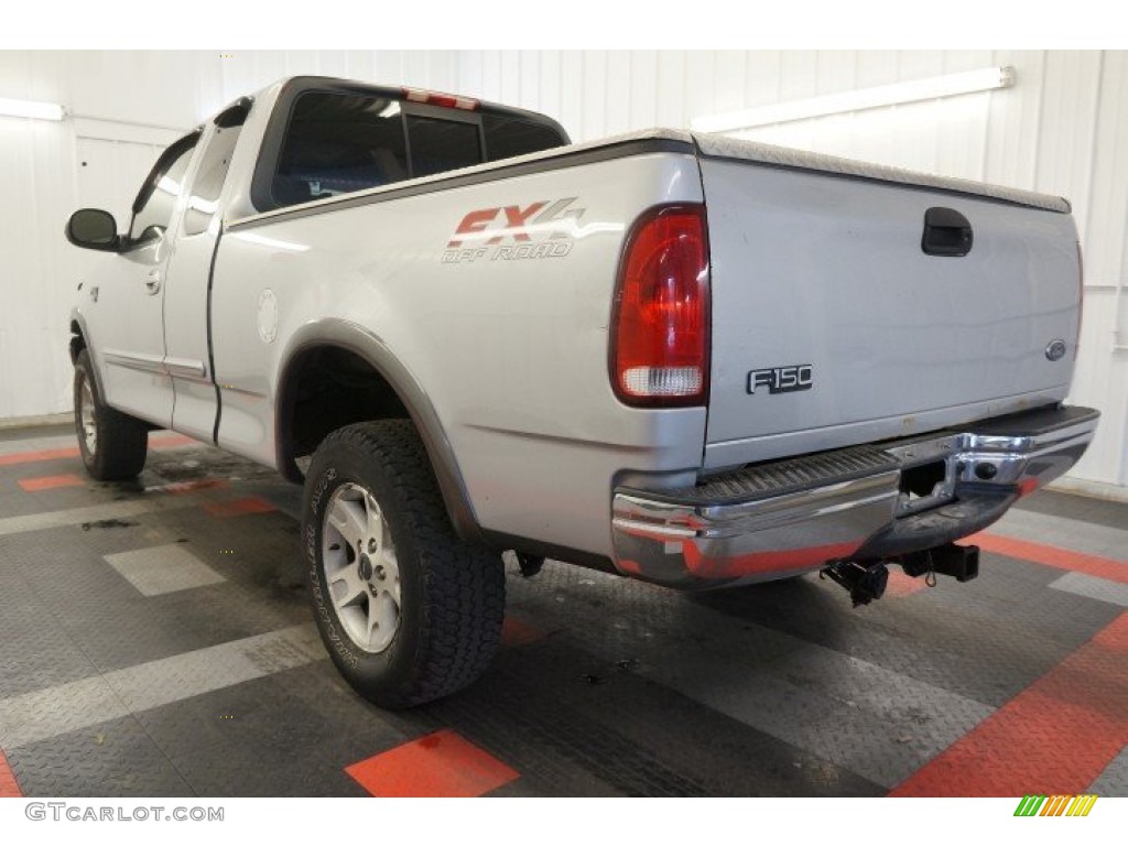 2002 F150 XLT SuperCab 4x4 - Silver Metallic / Dark Graphite photo #10