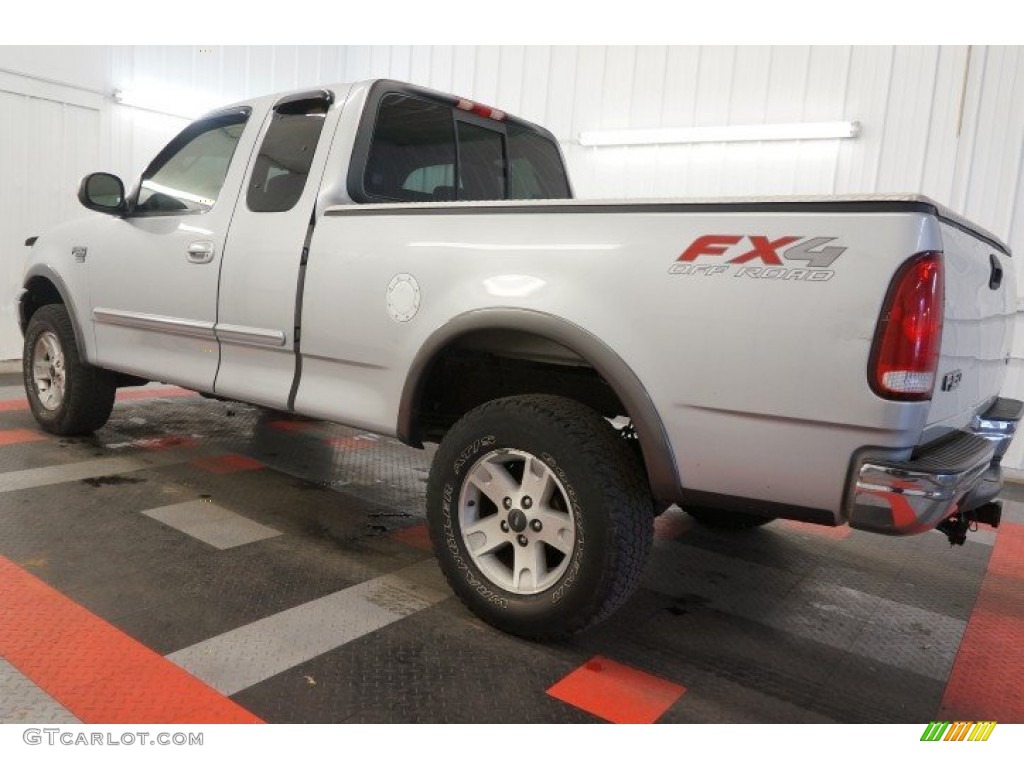 2002 F150 XLT SuperCab 4x4 - Silver Metallic / Dark Graphite photo #11