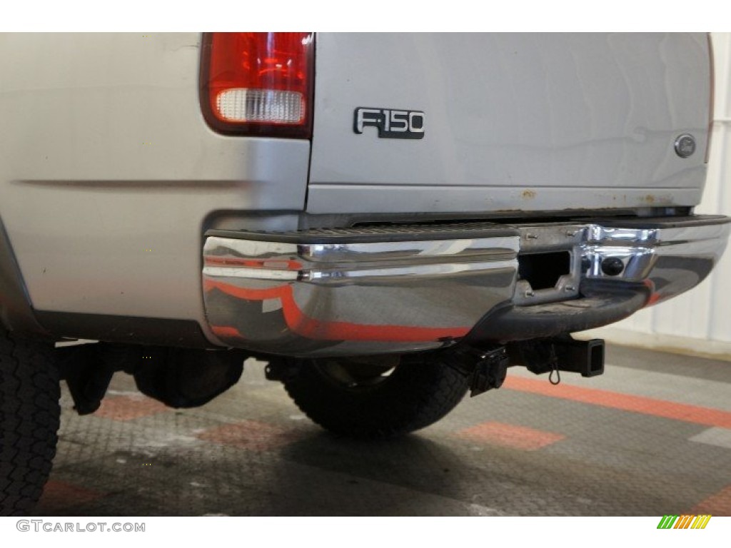 2002 F150 XLT SuperCab 4x4 - Silver Metallic / Dark Graphite photo #46