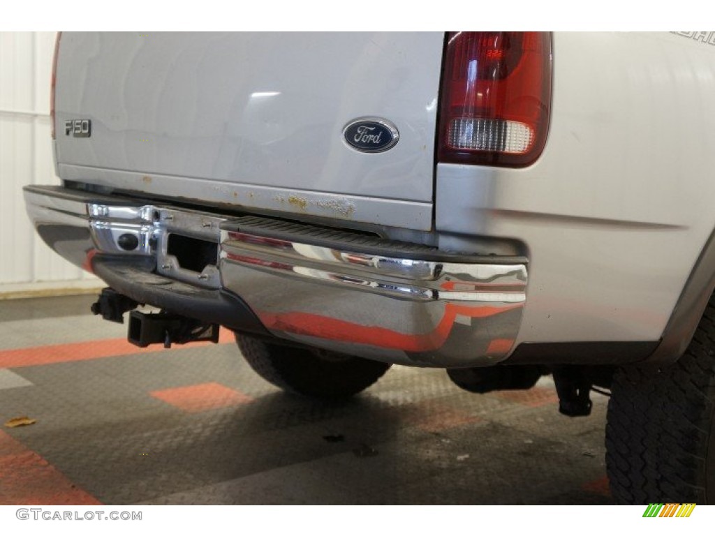 2002 F150 XLT SuperCab 4x4 - Silver Metallic / Dark Graphite photo #47