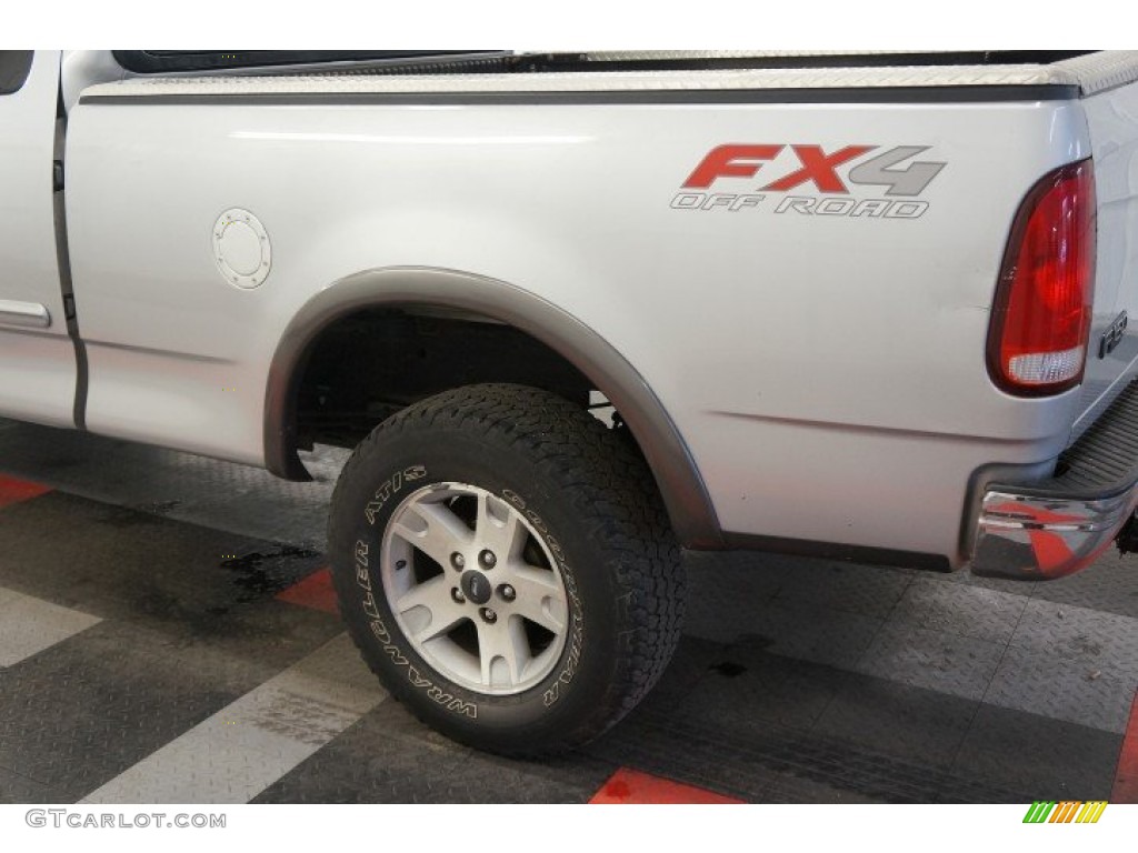 2002 F150 XLT SuperCab 4x4 - Silver Metallic / Dark Graphite photo #48