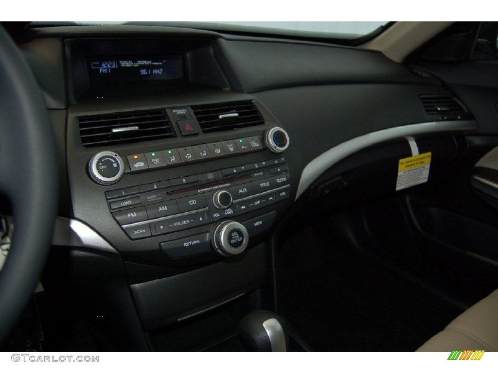 2015 Crosstour EX - Mountain Air Metallic / Ivory photo #13