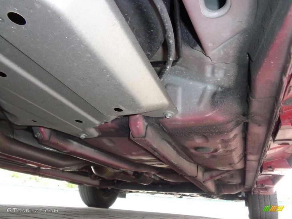 2009 Toyota Corolla LE Undercarriage Photos