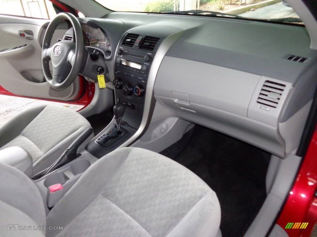 2009 Toyota Corolla LE Dashboard Photos