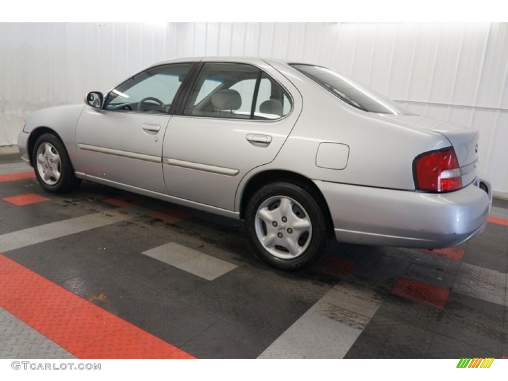 2000 Altima GXE - Platinum Metallic / Dusk Gray photo #11
