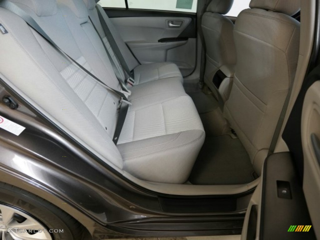 2015 Camry LE - Predawn Gray Mica / Ash photo #8