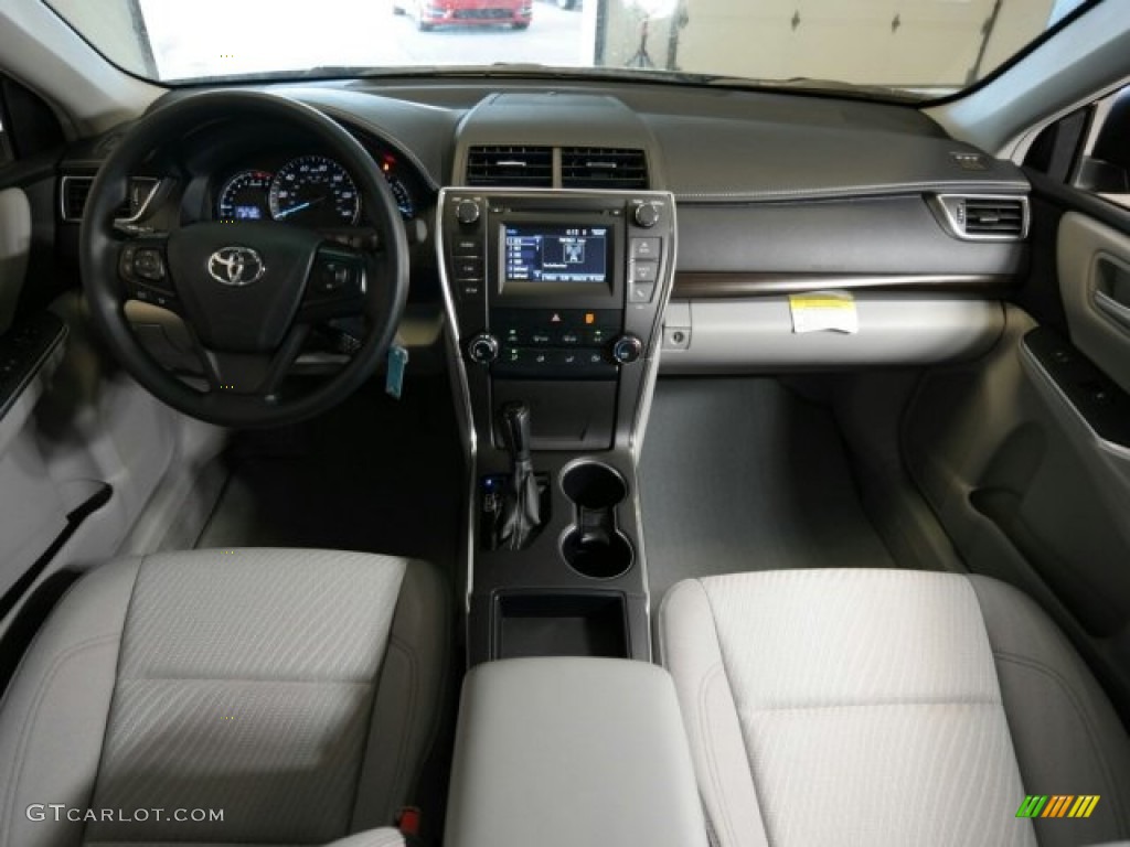 2015 Camry LE - Predawn Gray Mica / Ash photo #11