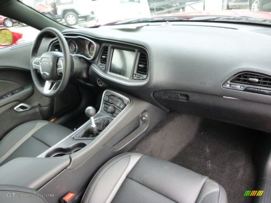 2015 Challenger R/T Plus - TorRed / Black photo #11