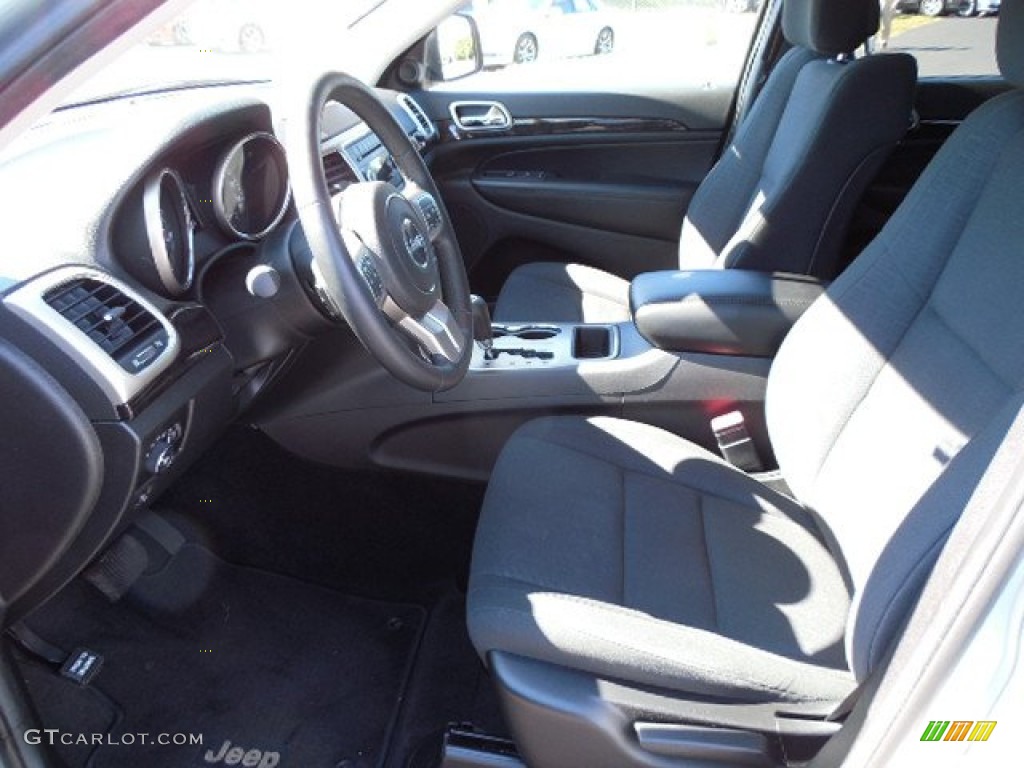 2013 Grand Cherokee Laredo - Winter Chill Pearl / Dark Graystone/Medium Graystone photo #4