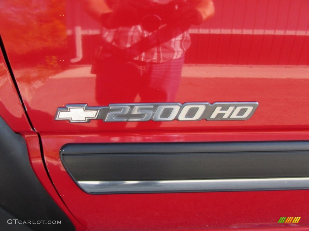 2003 Silverado 2500HD LS Regular Cab 4x4 - Victory Red / Dark Charcoal photo #10