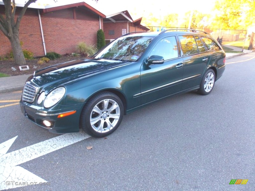 2009 E 350 4Matic Wagon - Jade Green Metallic / Cashmere photo #1