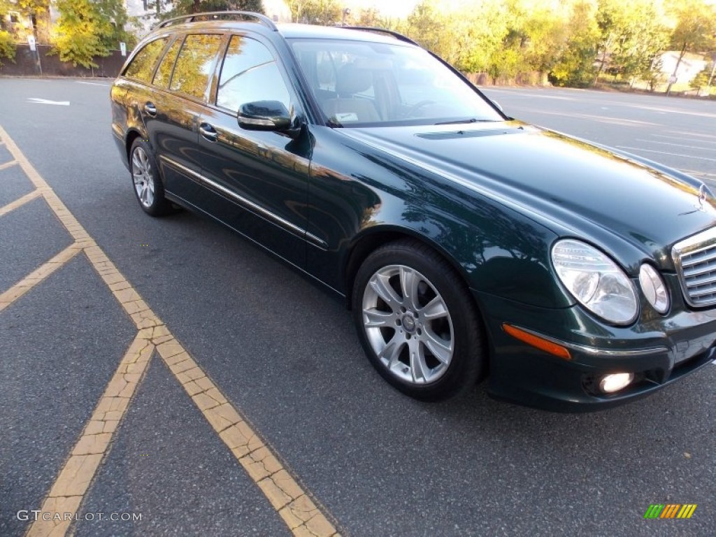 2009 E 350 4Matic Wagon - Jade Green Metallic / Cashmere photo #7