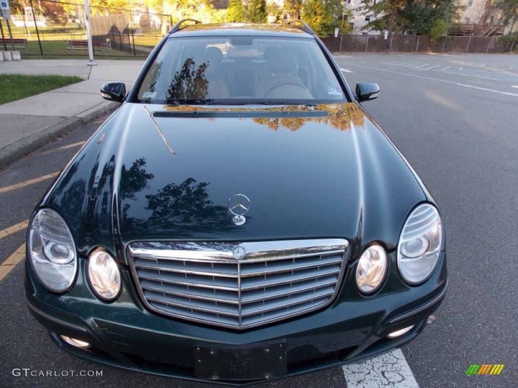 2009 E 350 4Matic Wagon - Jade Green Metallic / Cashmere photo #9