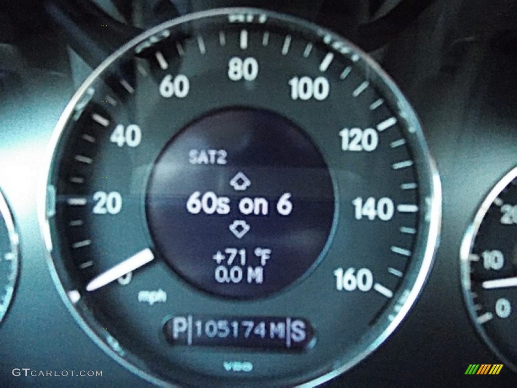 2009 E 350 4Matic Wagon - Jade Green Metallic / Cashmere photo #33