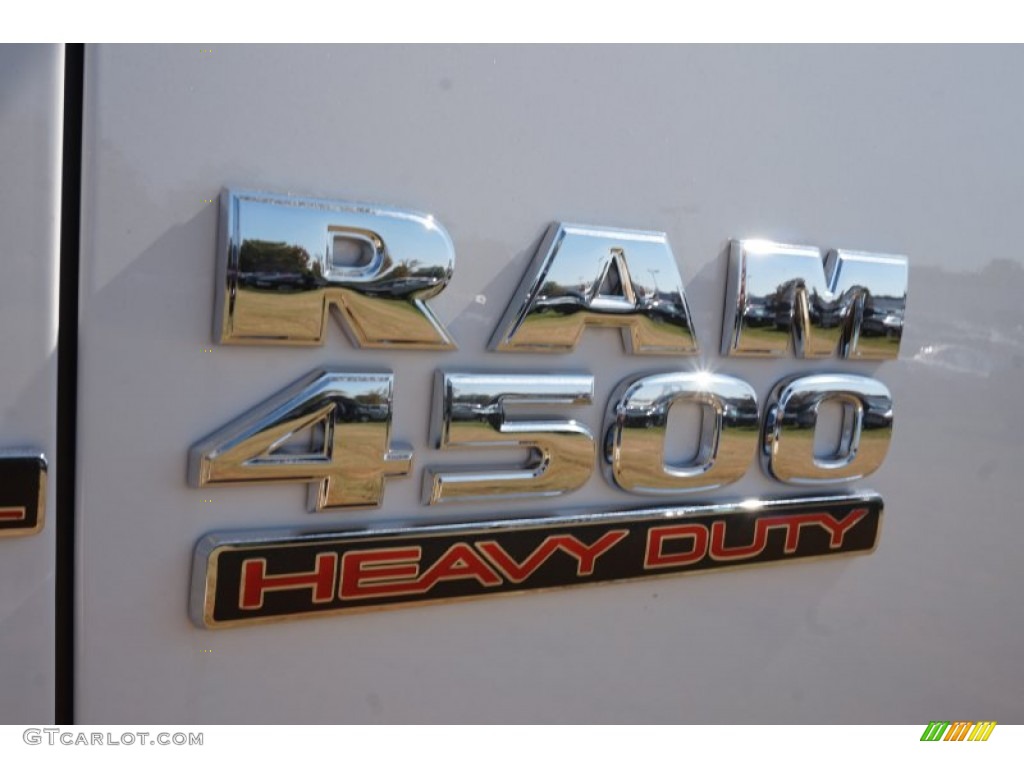 2015 Ram 4500 Tradesman Crew Cab 4x4 Chassis Marks and Logos Photos